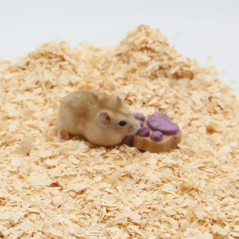Emily Pets Premium Hamster Wood Flakes Small Pets Natural Bedding (1kg)